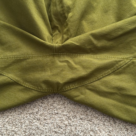 Men’s Lululemon Shorts: Commission Classic Fit - Picture 6 of 6